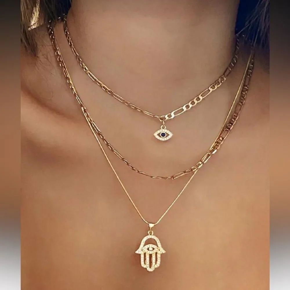 Gold Triple-Layer Hamsa Necklace N1333